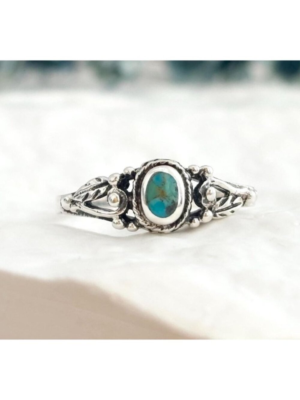 Turquoise American Southwest Dainty Sterling Silver 925 Vintage Ring - sz 5